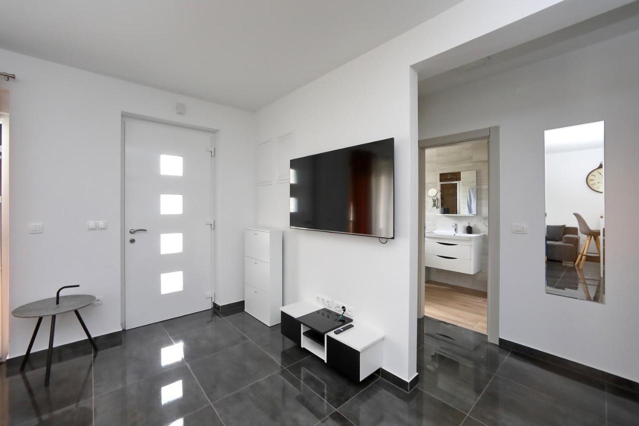 Kero Apartment *